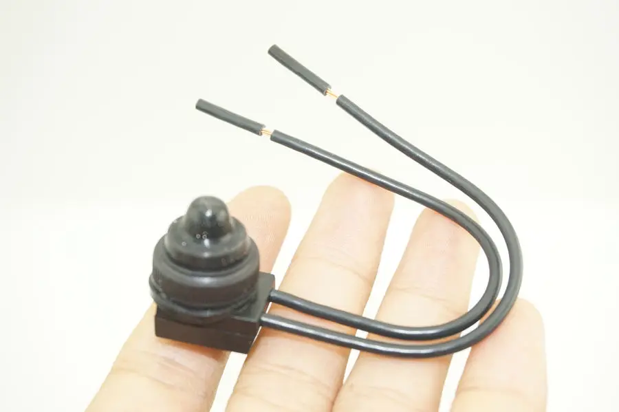 Водонепроницаемый кнопочный переключатель для разноцветных метеоритных трубок