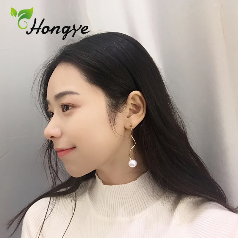 Модные жемчужные висячие серьги Hongye клипсы для ушей женщин изогнутые кисточки