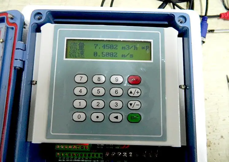 Фиксированный ультразвуковой расходомер Φ с M2 (TDS 100F) настенный креплением