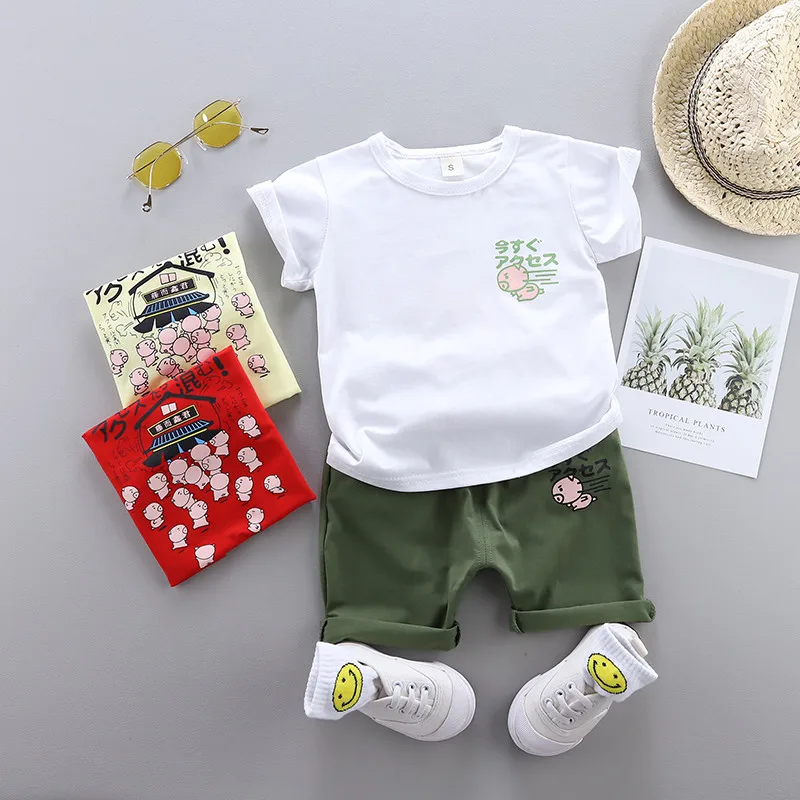 Комплект детской одежды из 2 предметов футболка и штаны для активного отдыха