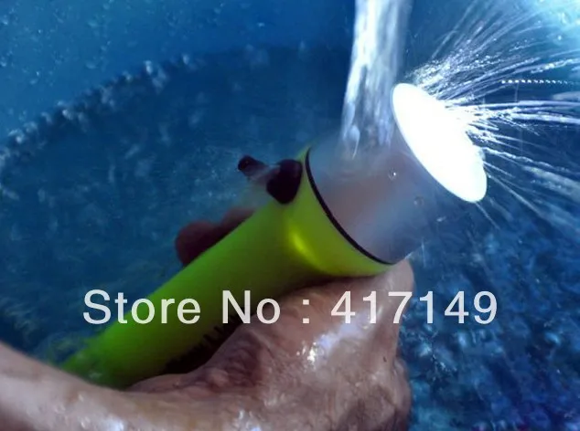 Wholesale - Free shipping CREE Q5 LED Light Underwater Diving Flashlight Torch Lamp Waterproof |