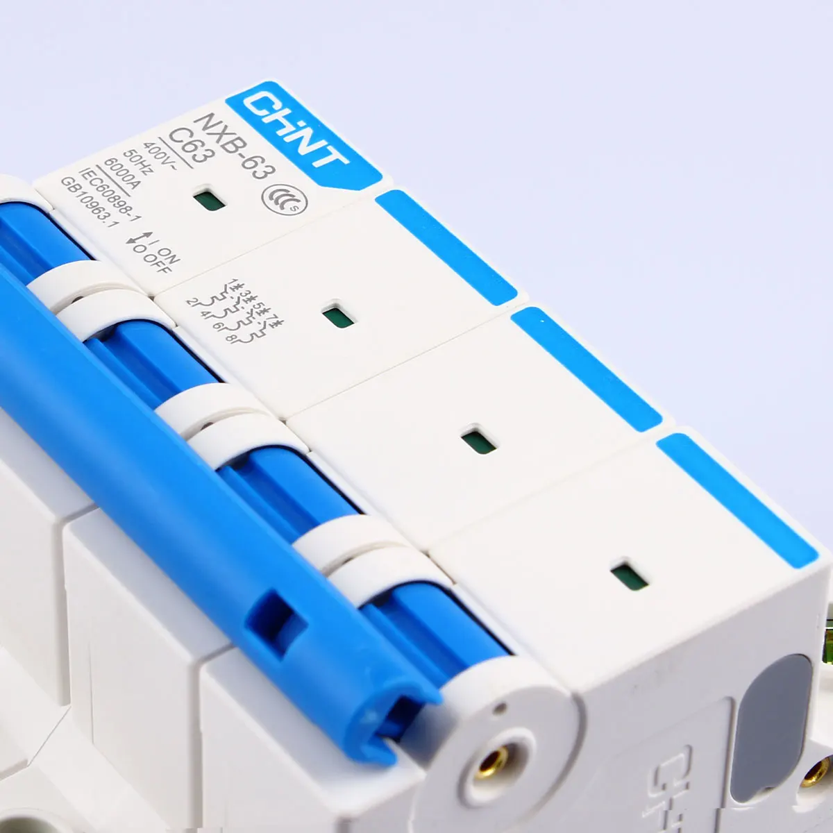 Автоматический выключатель CHNT компактный ландшафтный с интерфейсом USB 1 А 2 3 6 10 16