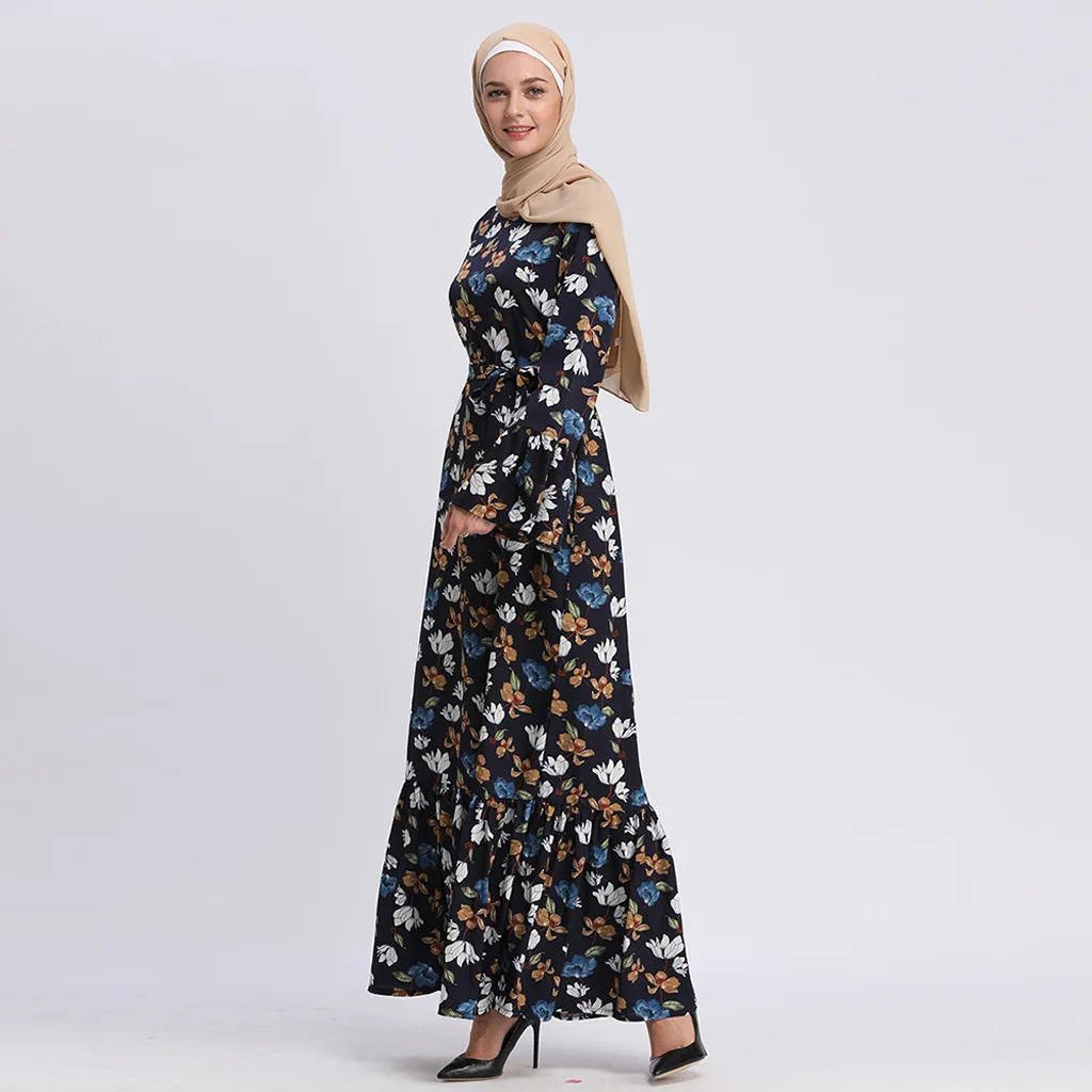 Muslim dress Islamic clothing Hijab Summer Small Floral Trumpet Sleeve Embroidery Elegant Swing Dress D300408 | Тематическая одежда