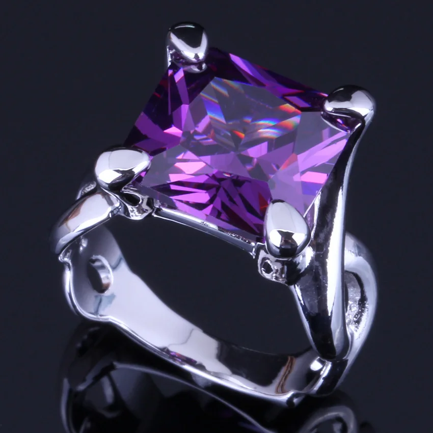 

Magnificent Square Purple Cubic Zirconia Silver Plated Ring V0071
