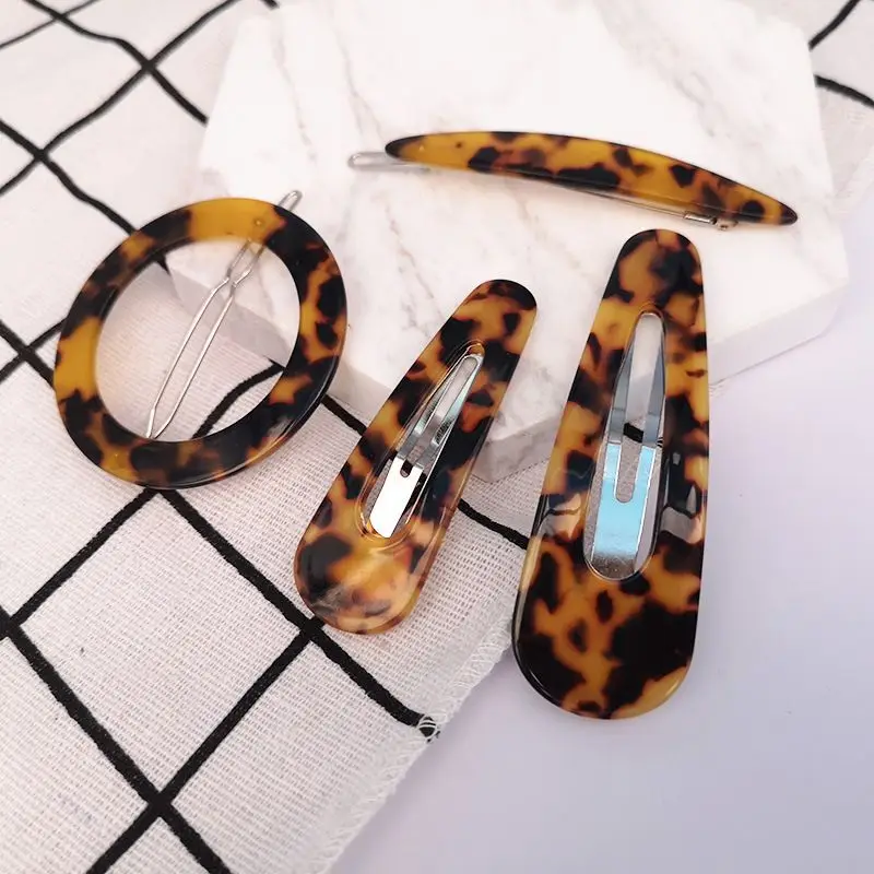 

1PCS Japan Resin Acrylic Hairpins Geometric Round Triangle Leopard Print Hair Clips Hair Accessories For Women