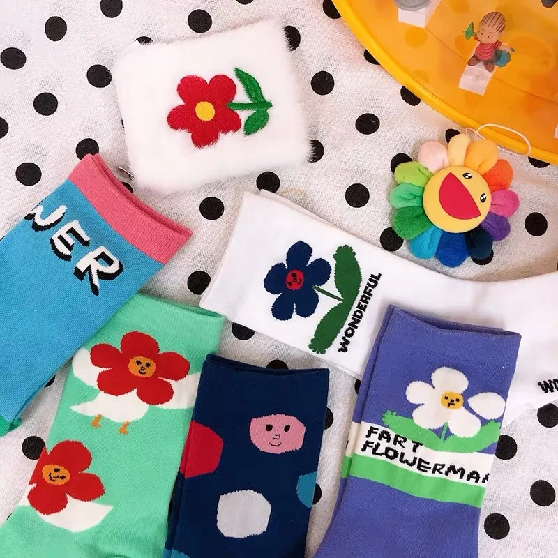 Носки унисекс в стиле Харадзюку брендовые с маленькими цветами Корейском модные