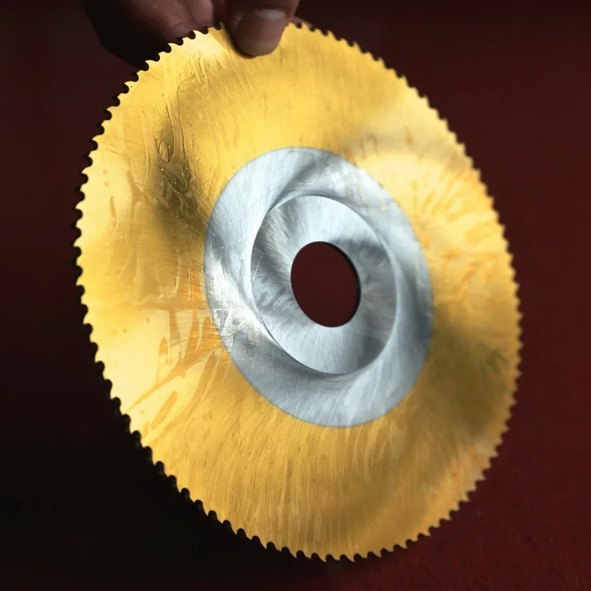 

Free shipping of 1PC DM05/M2 hss saw blade for Steel metal pipes cutting professional TIN coating 300*32*1.2mm BW teeth profile