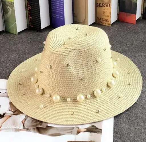 Beige Новые шляпы на весну-лето для женщин с цветком и бусинами с широкими полями, джазовая Панама, шляпа от солнца, пляжная шляпа с цветком и жемчугом, соломенная шляпа с заклепками - Цвет: Beige