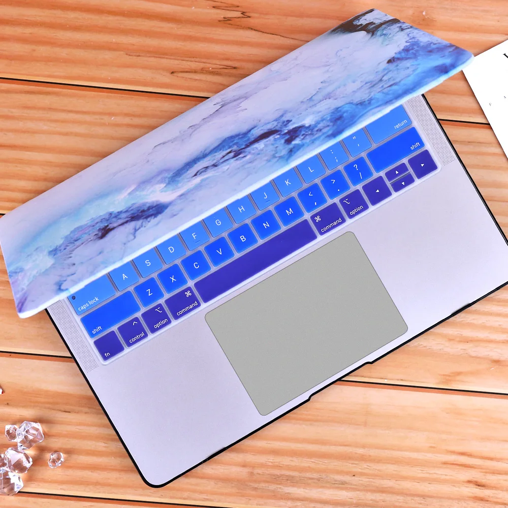 Жесткий матовый прорезиненный чехол Redlai с мраморным рисунком для MacBook Air 13 дюймов
