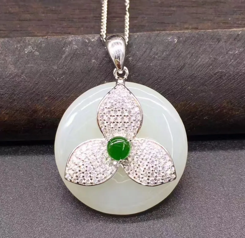 Синьцзян Хэтянь нефритовый Серебряный инкрустированный костюм три листа Fu Gu