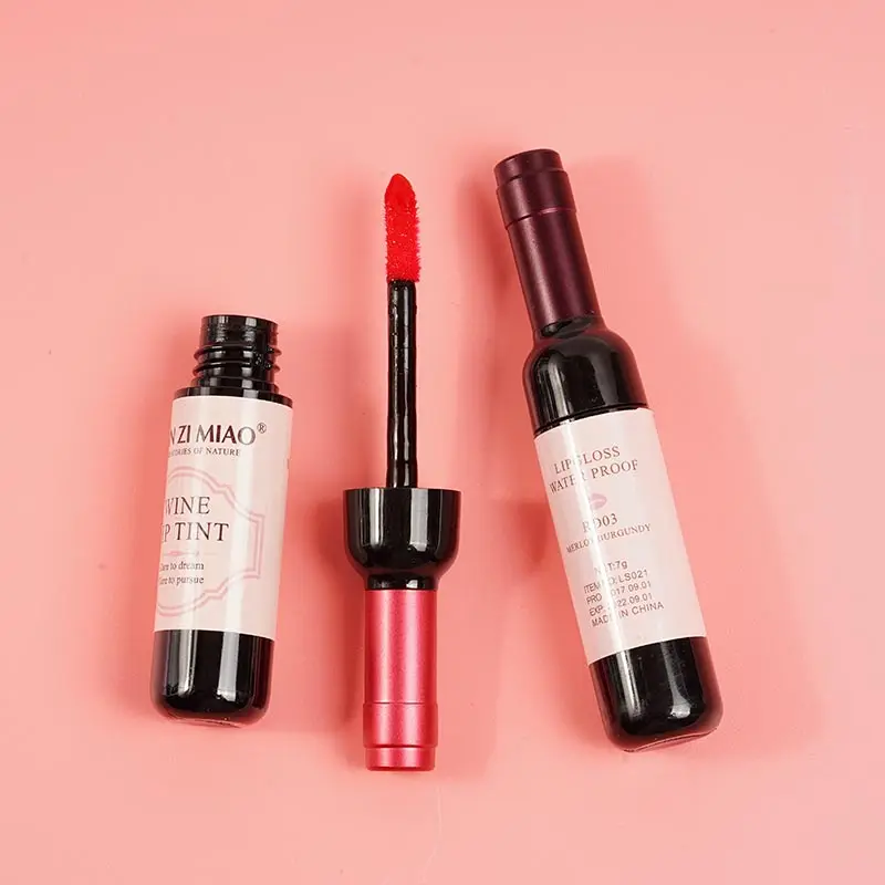 Матовый блеск для губ в бутылке красного вина водостойкий стойкий увлажняющий