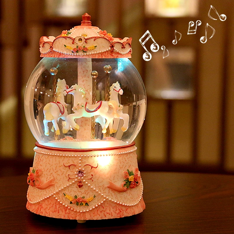 The carousel lantern crystal ball music box to send his girlfriend a birthday gift for Valentine's day my wife | Дом и сад