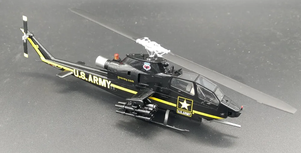 Бренд: easy model номер: 37096 удельный вес: 1/72 Размеры: фюзеляж длиной около 18,5 см(пропеллер длина около 22 см, ширина