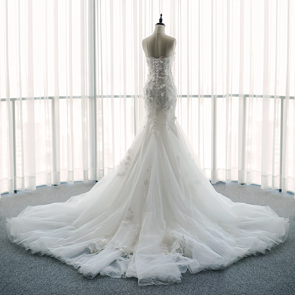 Женское свадебное платье с открытыми плечами без бретелек | Свадьбы и торжества