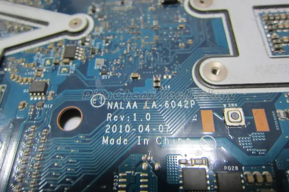

Laptop Motherboard For Toshiba Satellite L670 L675 NALAA LA-6042P K000103790 HD5650M Mainboard