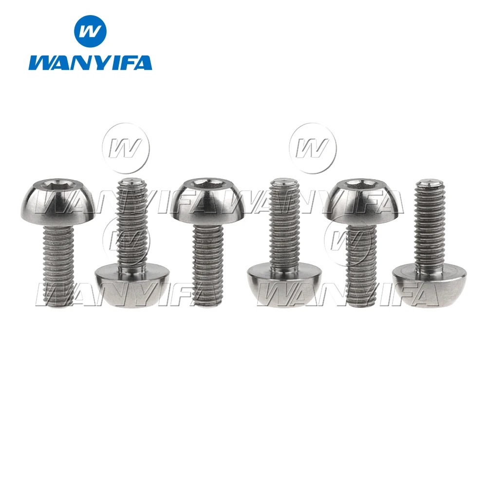 Болт титановый 