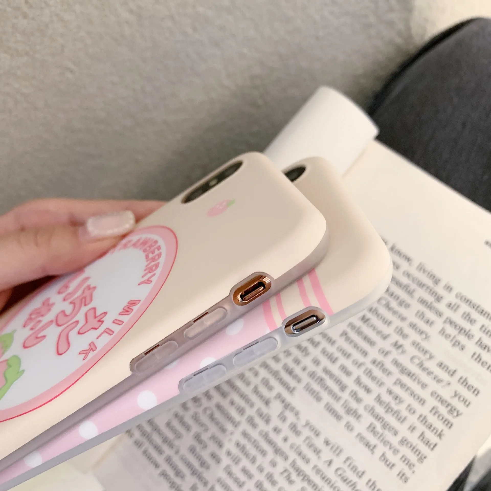 Kuutti Squishy Pink Strawberry Milk Drinking Bottle Pattern Japan Phone Cases for iPhone 6 6s 7 8 Plus X XR XS Max Covers |