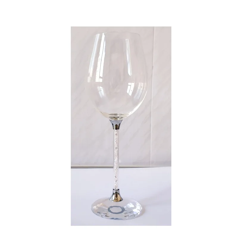 European creative crystal base rhinestone goblet Swarovski elements Elegant cup red wine glass
European creative crystal base rhinestone goblet Swarovski elements Elegant cup red wine glass