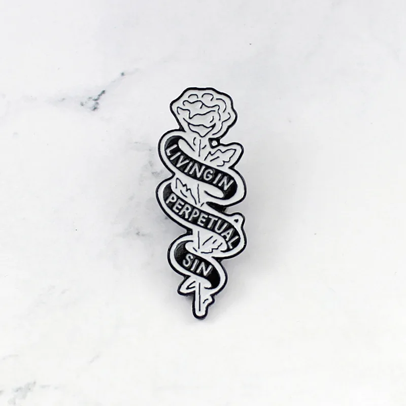 Эмалированная брошь с изображением розы мака вечного греха | Украшения и