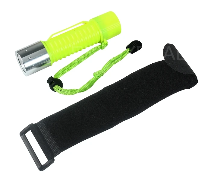 

New Underwater 2000LM T6 LED Diving Flashlight Torch Lamp Waterproof Yellow 1Pc