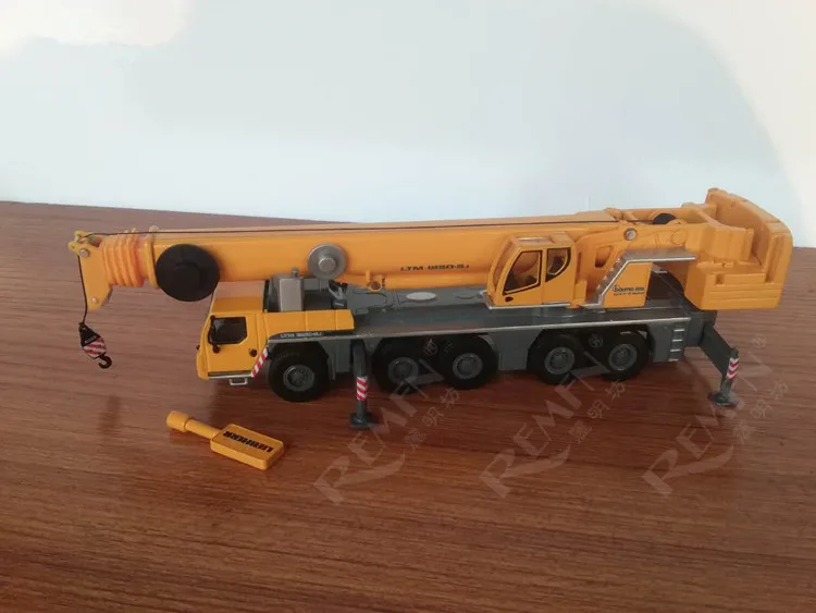 Коллекционная литая игрушка модель Tonkin в масштабе 1:87 либхер LTM 1250 5 1 мобильный