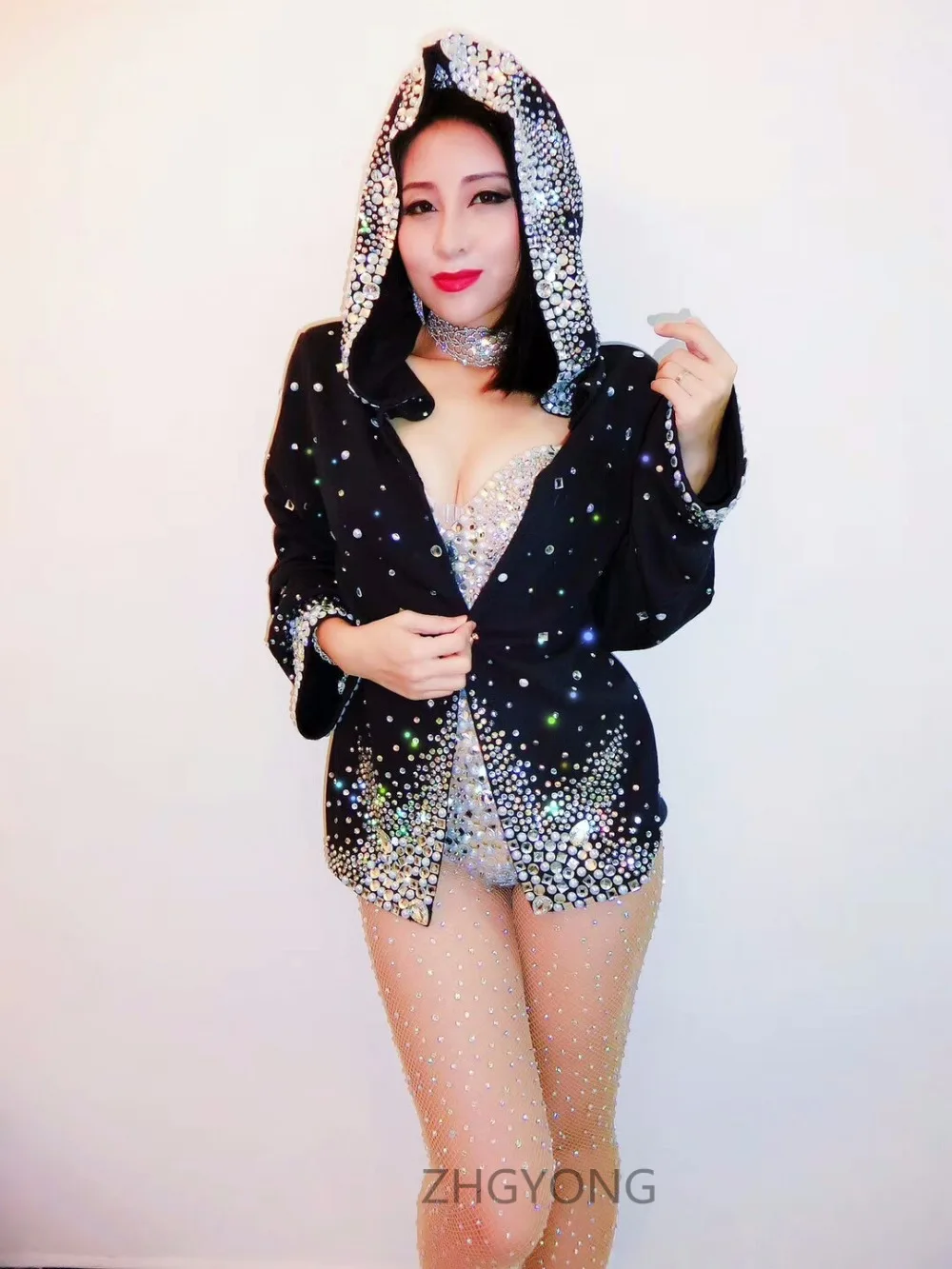 Супер флэш камень Diamond Bodysuit куртка сексуальный купальник кристаллы комбинезон певица ночной клуб бар бальные костюмы джаз Показать