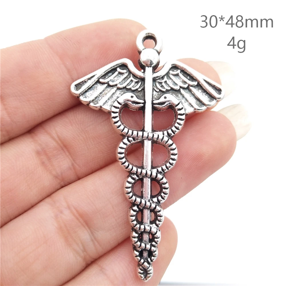 Оптом 30 цинковый сплав Медицинский символ Docotor медсестры знак кадуцеус подвески