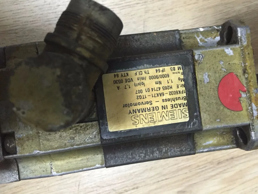 ИСПОЛЬЗУЕТСЯ 100% ТЕСТИРОВАНИЕ AC СЕРВОМОТОР 1FK6032-6AK71-1TG2 | Электронные компоненты и