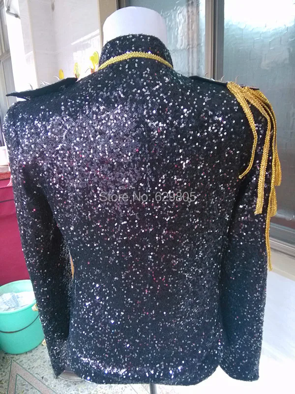 Мужской пиджак с кисточками эполлет золотыми цепочками и блестками верхняя