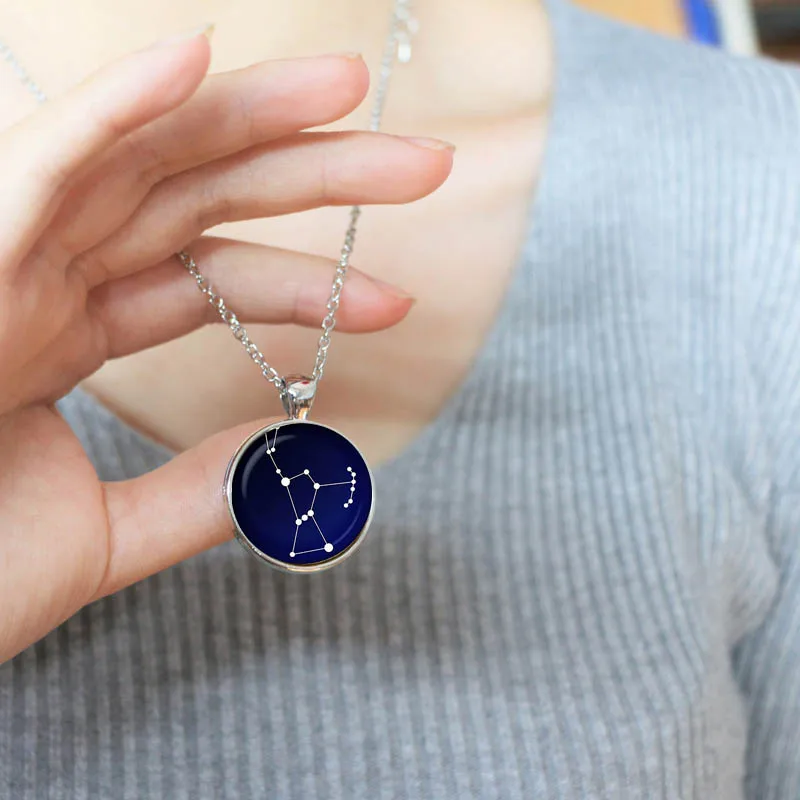 Orion Созвездие стеклянная подвеска. Ожерелье с ночным небом. Звезды астрономия