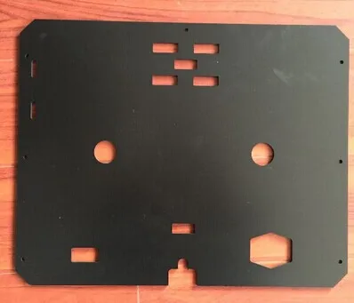 

Производитель WANHAO, задняя панель из ПВХ D4S