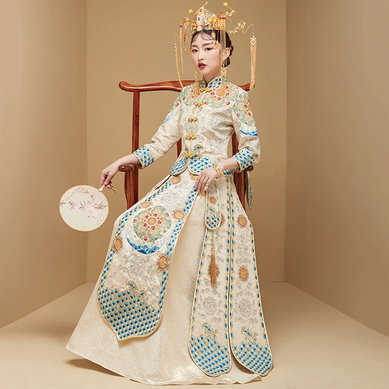 Китайская вышивка цветок для женщин Cheongsam Шампанское свадебное платье костюм Старинные пуговицы вечерние свадебные платья Hanfu одежда