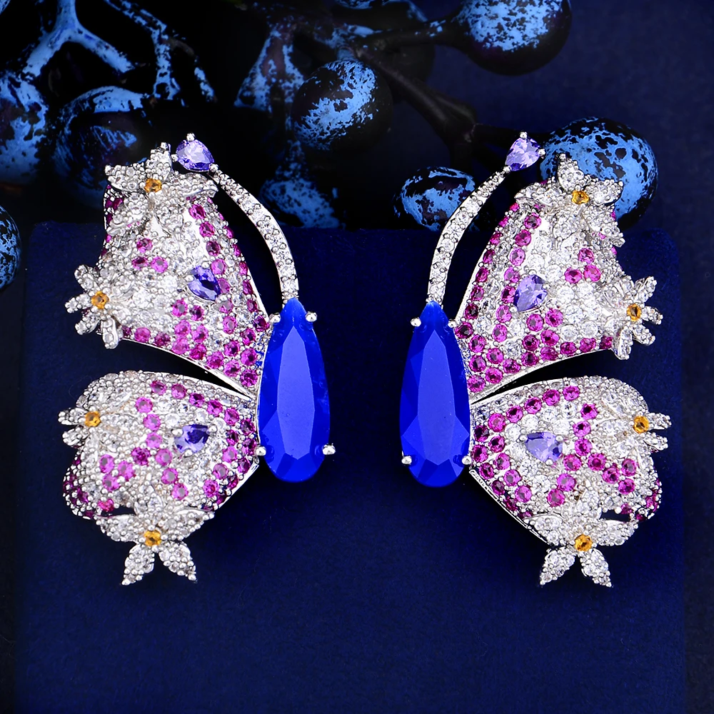 Роскошные блестящие серьги-гвоздики с фианитом в виде бабочки для женщин