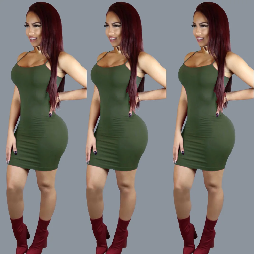 Женское Бандажное платье на бретелях черно-белое облегающее без рукавов с