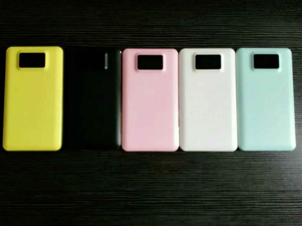 Портативный внешний аккумулятор с ЖК-дисплеем и фонариком | Электроника