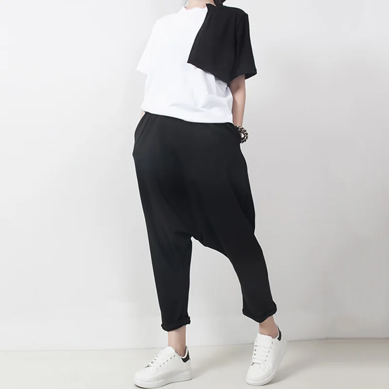 TWOTWINSTYLE пуловер с коротким рукавом для женщин Лоскутная футболка круглым вырезом