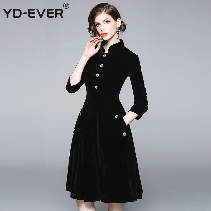 Женское бархатное платье с длинным рукавом золотыми пуговицами и