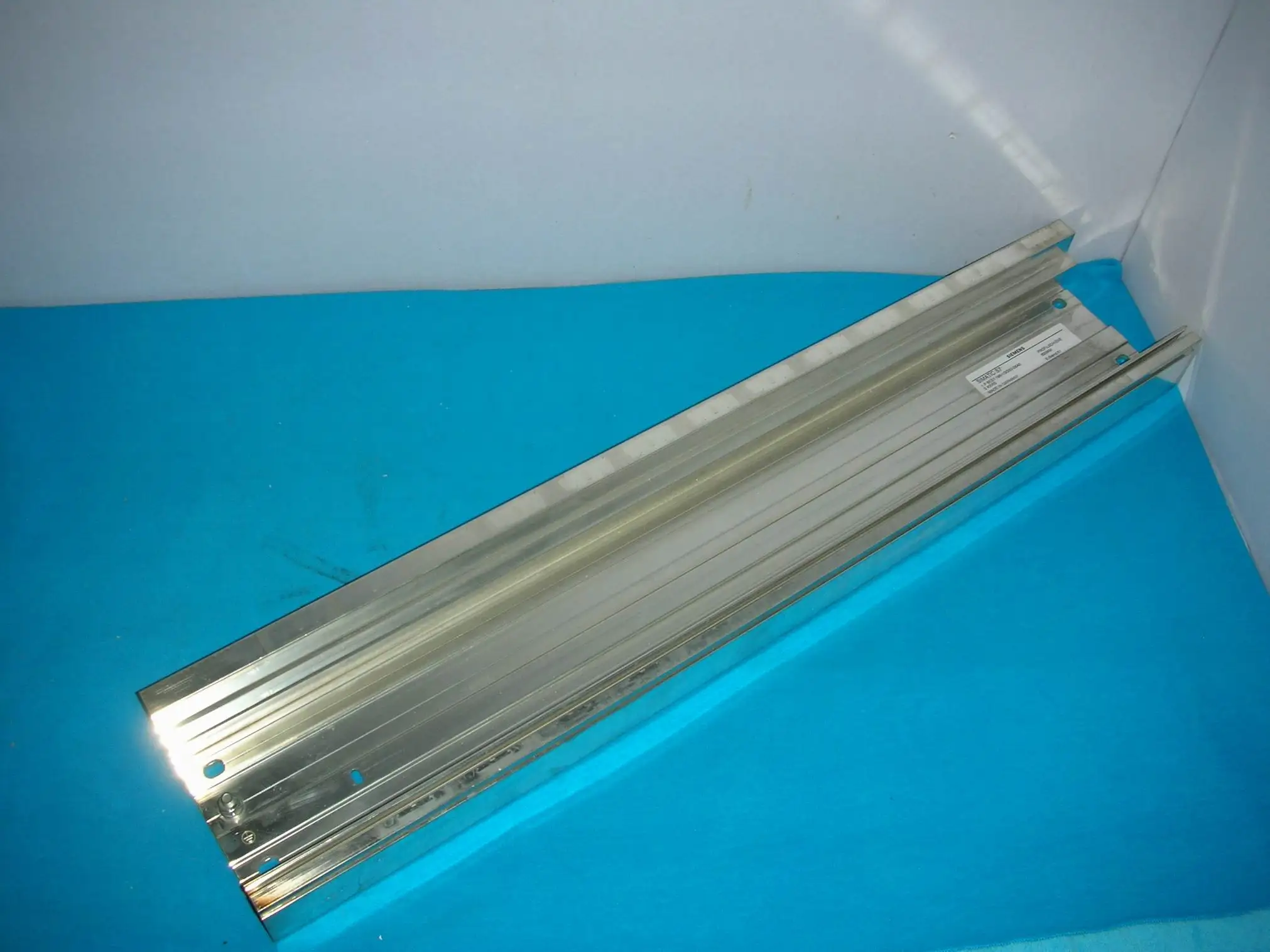 

1 шт., SIEMENS 6ES7195-1GG30-0XA0