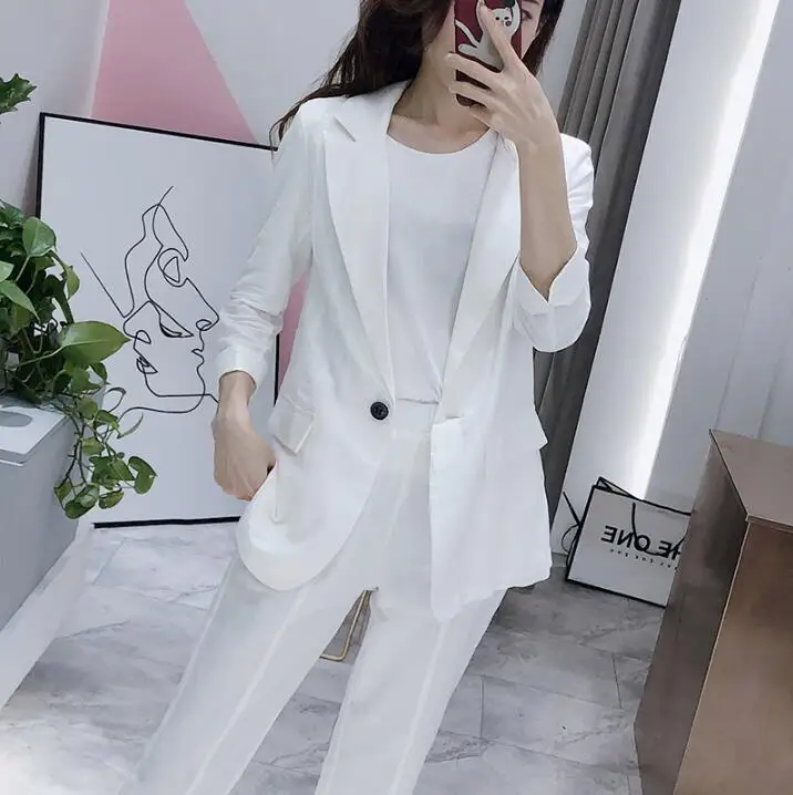 

2020 Summer new Korean version of the casual slim loose cotton and linen one button small suit nine pants set two sets of women