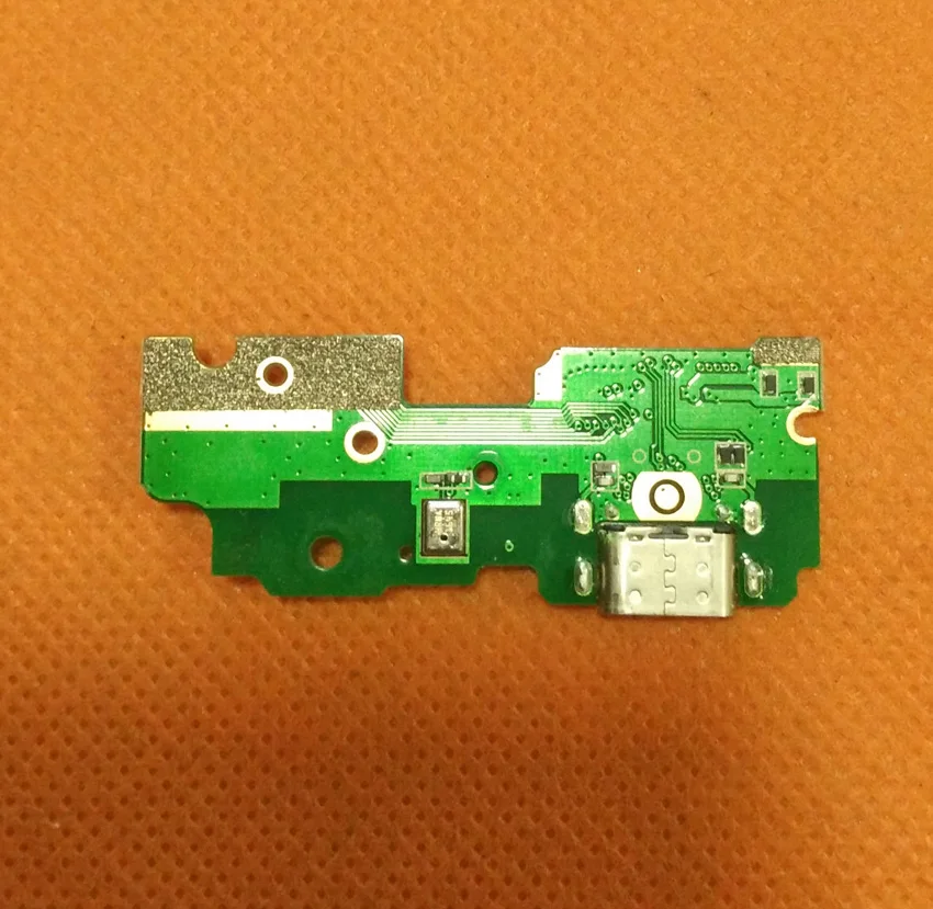 Подержанная оригинальная зарядная плата с USB разъемом и микрофоном для UMI Z MTK Helio