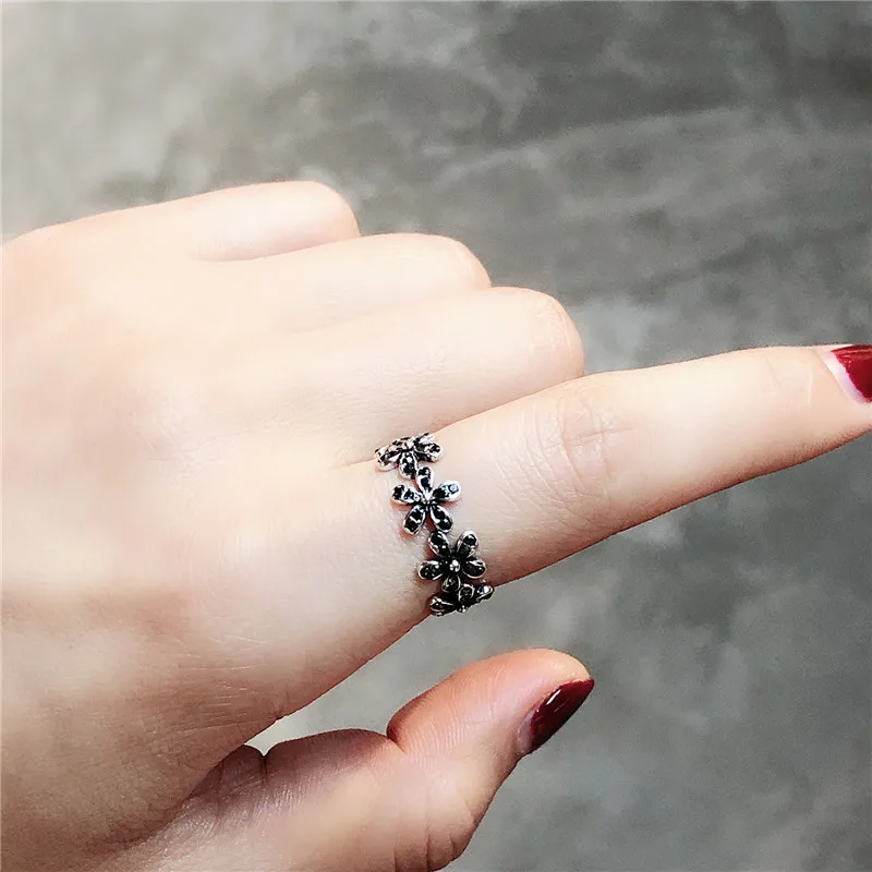 K's Gadgets Vintage Flower Silver Plated Rings For Women Rhinestone Cubic Zirconia Hand Open Finger Ring Party Jewelry Anillos |