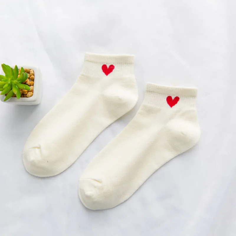 Socks Women Love Embroidery Soft Breathable Casual Womens Short Sock Kawaii Korean Style All-match Simple Daily Chic | Женская одежда