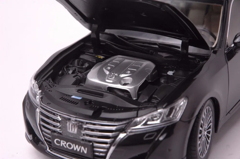 1:18 литья под давлением модель для Toyota Crown черный сплав игрушечный автомобиль миниатюрная Коллекция подарков