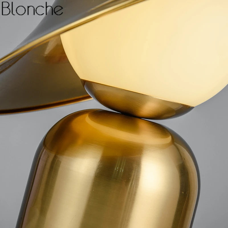 Современные настольные лампы с золотой шляпой светодиодная стеклянная
