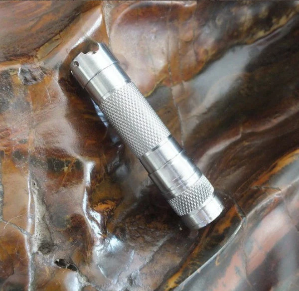 Светодиодный фонарик Ti V3 XP G2 R5 из титанового сплава + 1 5x6 мм зажим для Тритиевой