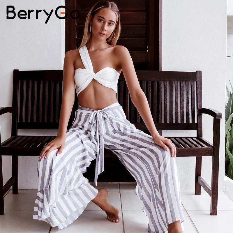 Женские широкие брюки с оборками BerryGo полосатые повседневные высокой талией