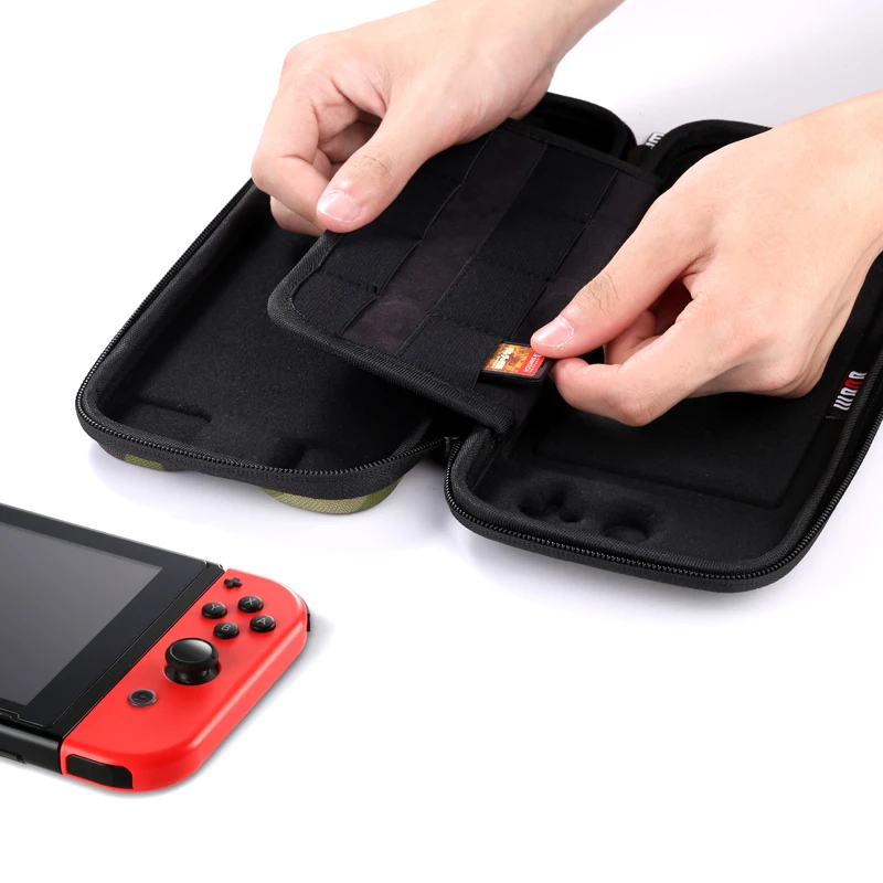 Чехол для игровой консоли жесткий камуфляжный с отделением игровых карт |