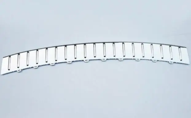 Хромированная защитная накладка на задний бампер из АБС пластика подходит для