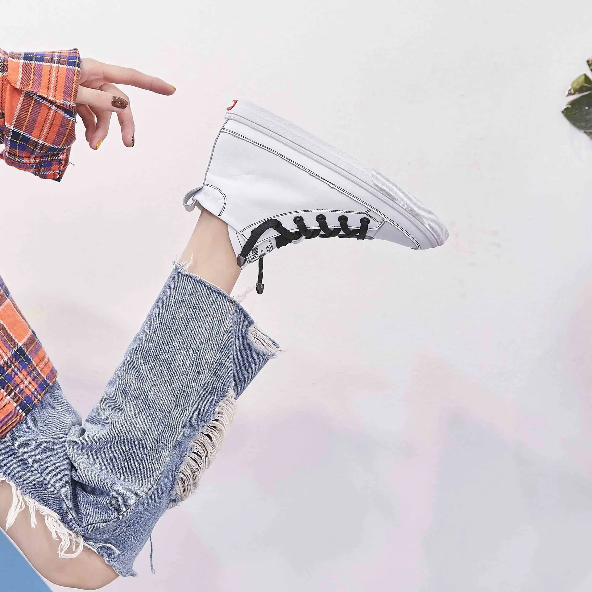 SWYIVY chaussures femme; женские кроссовки с высоким берцем; коллекция года; сезон осень; белая повседневная обувь; женские кроссовки; женская обувь из вулканизированной кожи