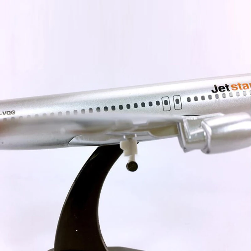 Джейсон пачка 20 см самолет модель самолета Jetstar Аэробус A320 с трёхмерными